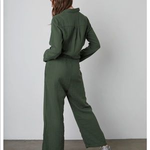 BLACK COTTON GAUZE JUMPSUIT (MEDIUM) - Velvet by Graham & Spencer